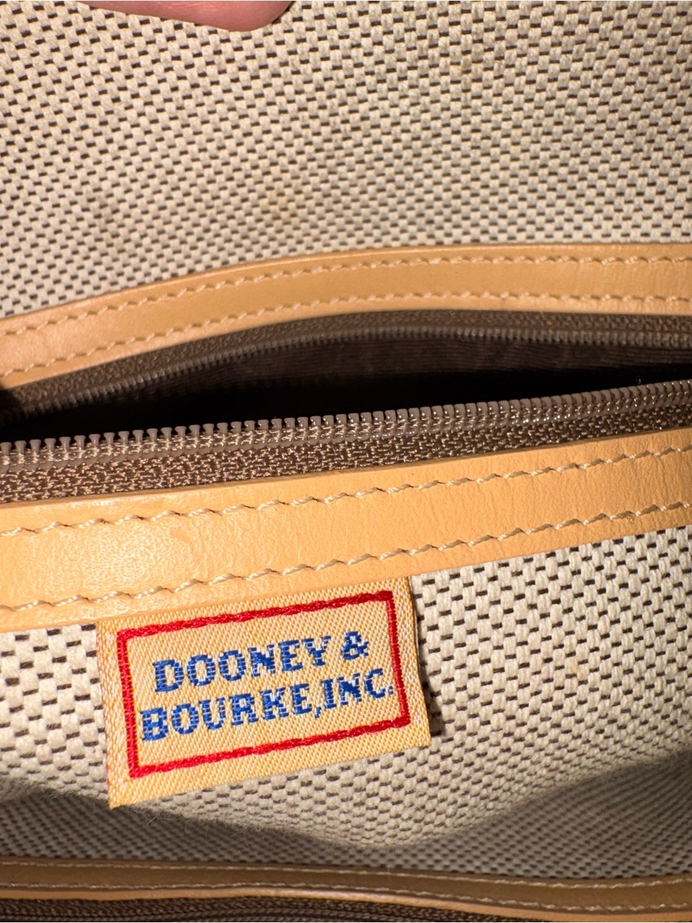 Dooney & Bourke Signature DB Canvas Shopper Tote Turn Lock Leather Trim Shoulder - Picture 8 of 10